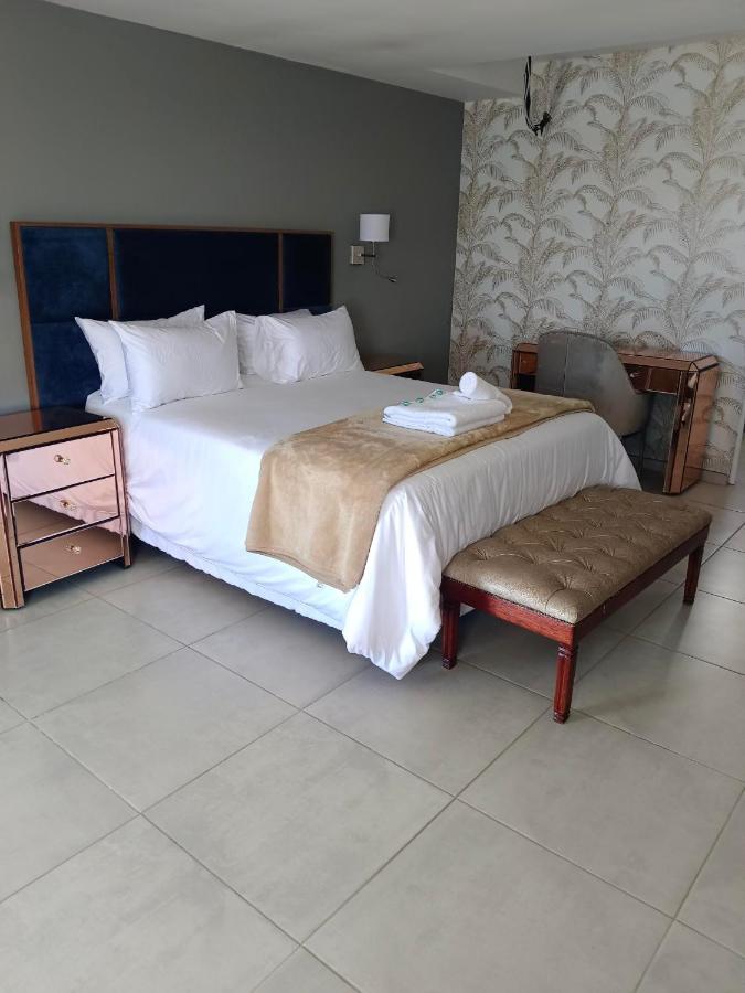 Green Fields Hotel, Coffee Bay Buitenkant foto